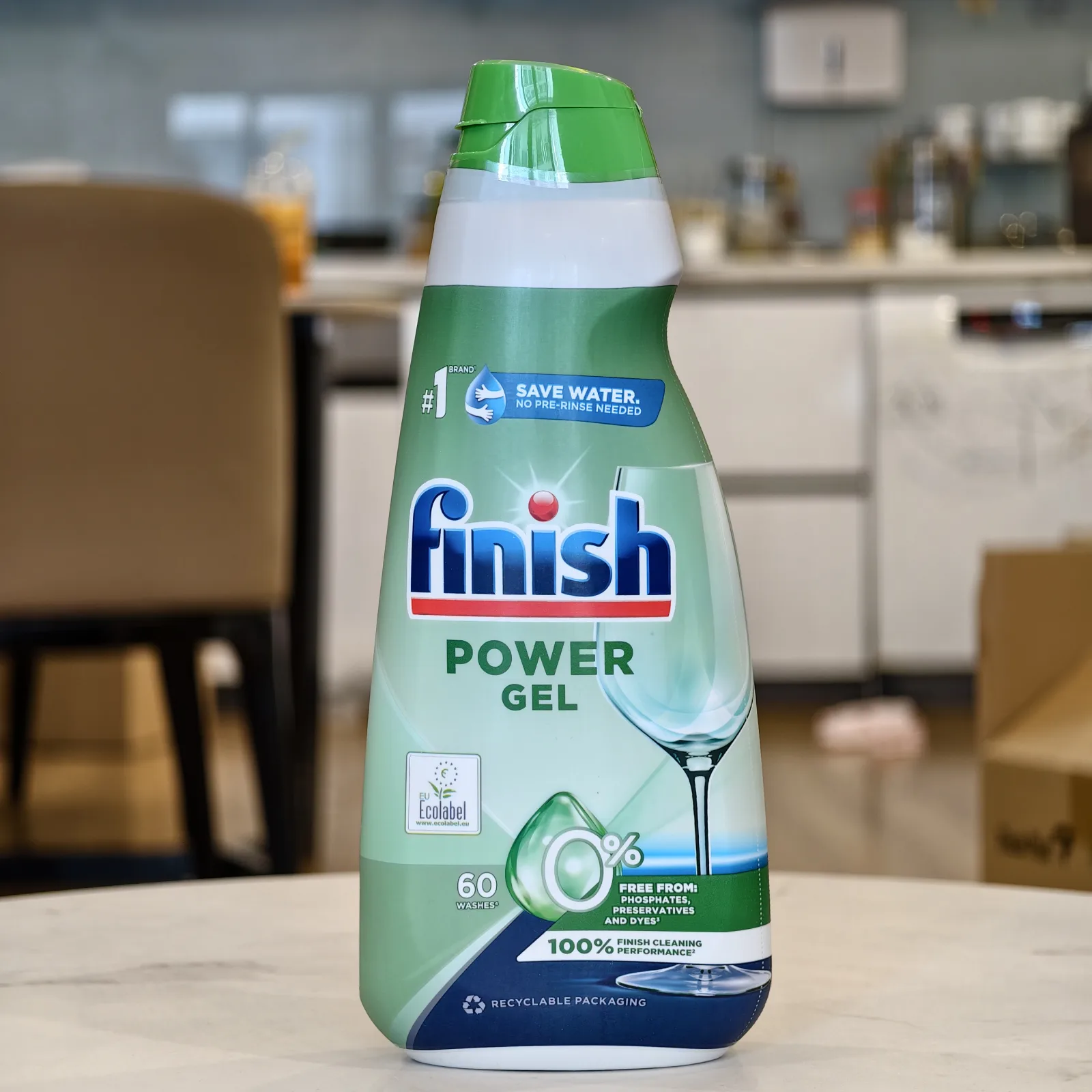 Gel rửa bát Finish Eco 0% 900 ml